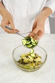 Приготовление блюда по рецепту - Картофельный салат со спаржей и мятой. Шаг 3